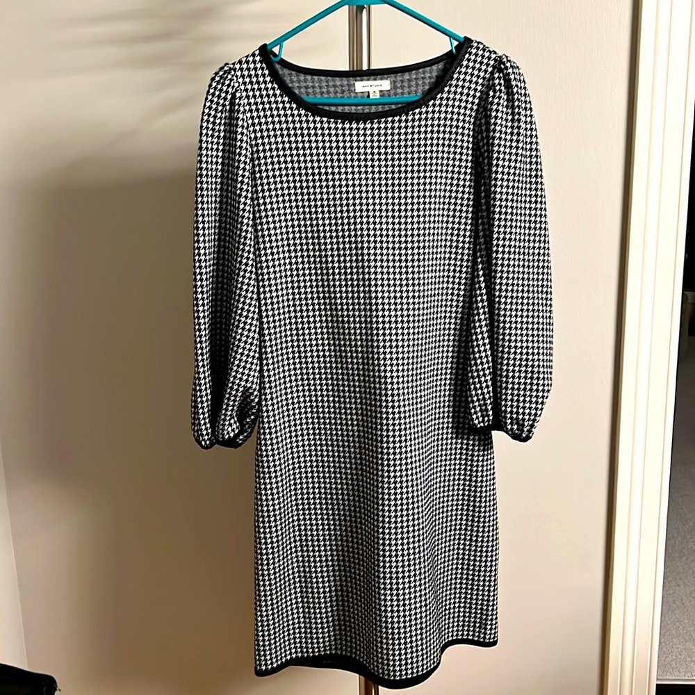 Business / professional / fancy dress black& white dress